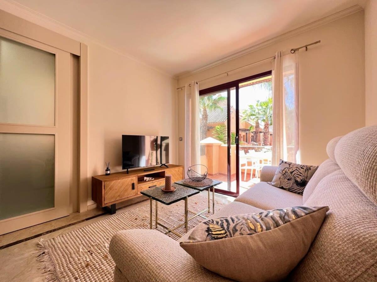 Modern 2 Bedroom Beachside Apartment Nr72 Los Alcázares Dış mekan fotoğraf