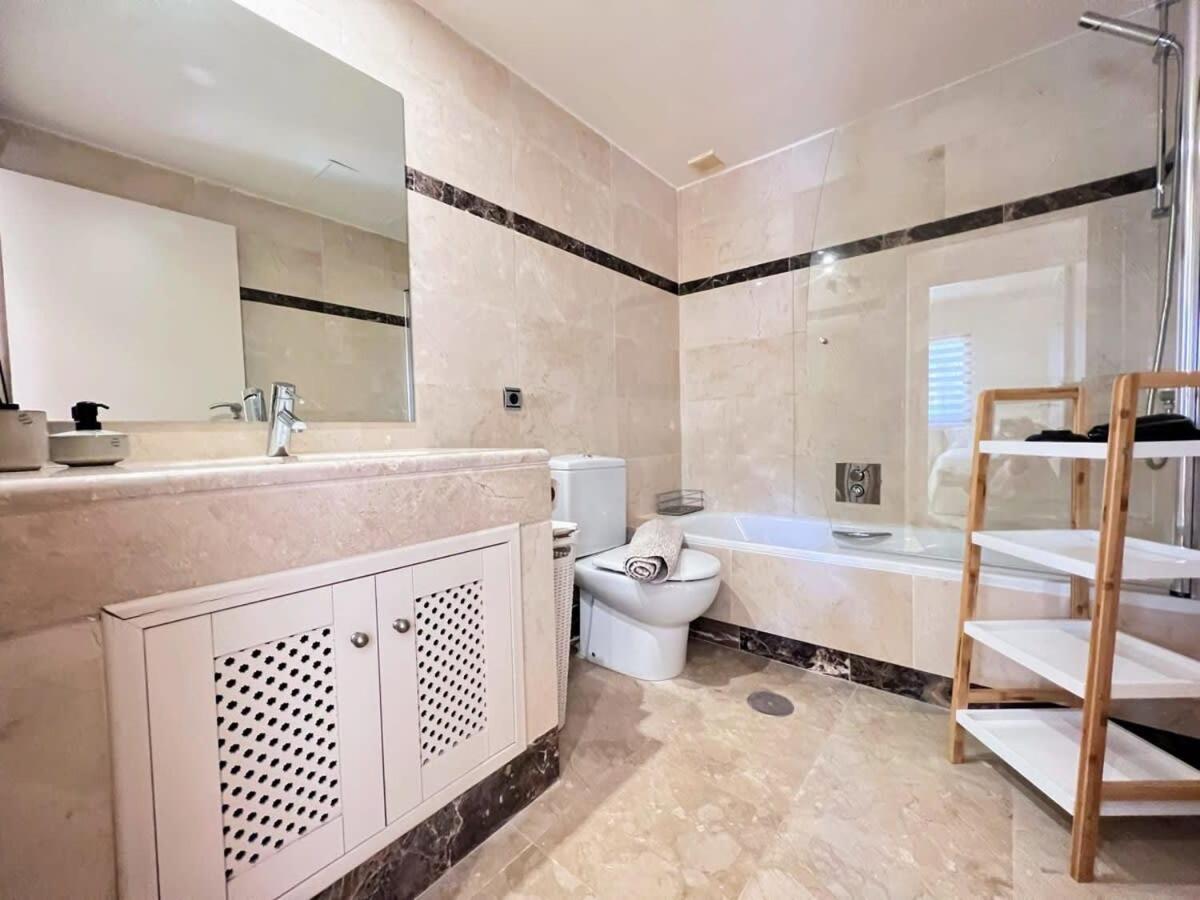Modern 2 Bedroom Beachside Apartment Nr72 Los Alcázares Dış mekan fotoğraf